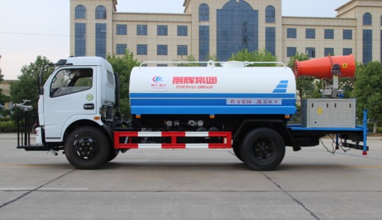 8方東風(fēng)福瑞卡霧炮車(錫柴/云內(nèi)發(fā)動機(jī))高清圖片 8方東風(fēng)福瑞卡霧炮車(錫柴/云內(nèi)發(fā)動機(jī))高清圖片