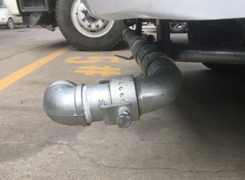 新東日灑水車(chē)可調(diào)式仿中聯(lián)重科三彎前沖_灑水車(chē)配件