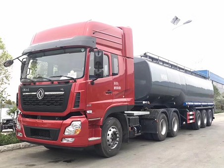 東風(fēng)天龍6X4驅(qū)動(dòng)半掛牽引車圖片 東風(fēng)天龍6X4驅(qū)動(dòng)半掛牽引車圖片
