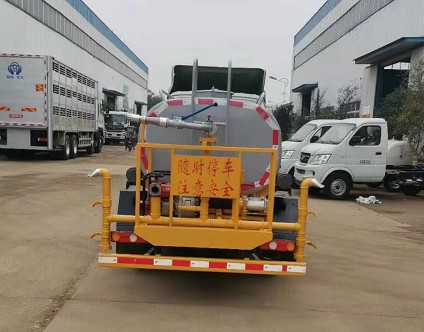 國六東風小霸王3方藍牌灑水車 國六東風小霸王3方藍牌灑水車