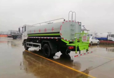 國(guó)六15噸東風(fēng)天錦灑水車圖片 國(guó)六15噸東風(fēng)天錦灑水車圖片