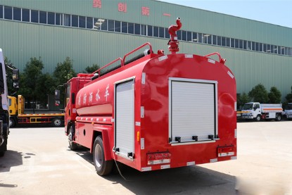 福田時(shí)代康瑞H2消防灑水車 福田時(shí)代康瑞H2消防灑水車