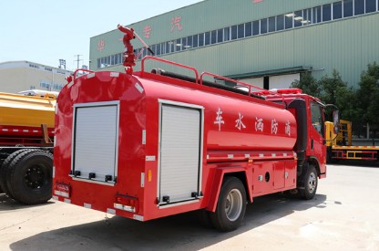福田時(shí)代康瑞H2消防灑水車 福田時(shí)代康瑞H2消防灑水車