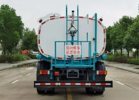 13.5方慶鈴五十鈴灑水車 13.5方慶鈴五十鈴灑水車