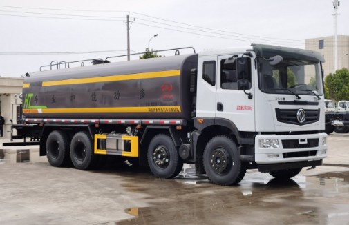 東風(fēng)華神T5前四后八28.5噸灑水車 東風(fēng)華神T5前四后八28.5噸灑水車