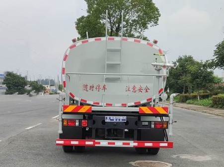 國(guó)六重汽王牌12方灑水車 國(guó)六重汽王牌12方灑水車